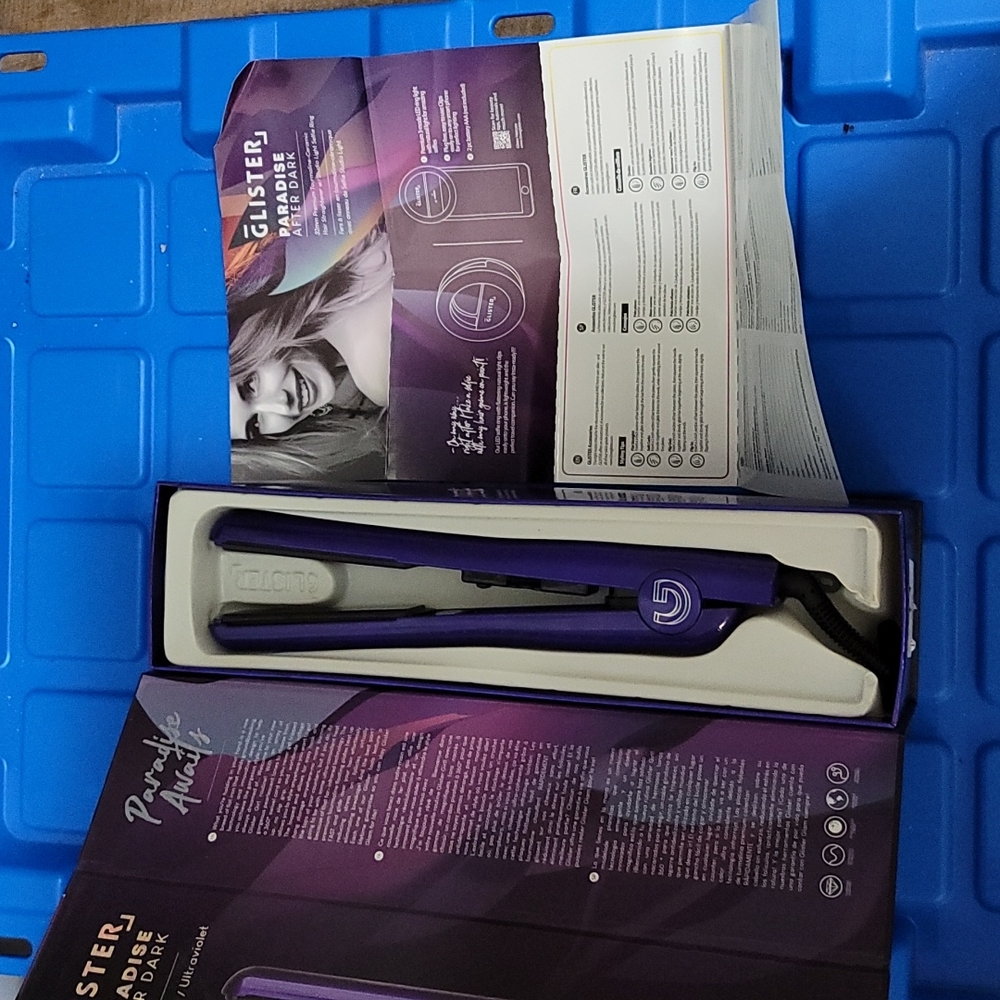 Ceramic hair straightener new in box never used opened but never used